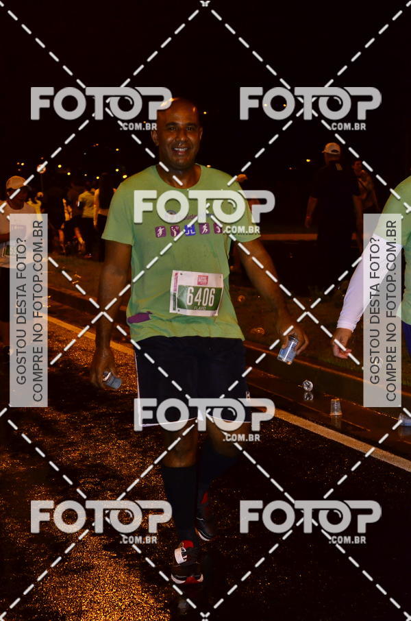 Buy your photos of the eventLuminous Run on Fotop