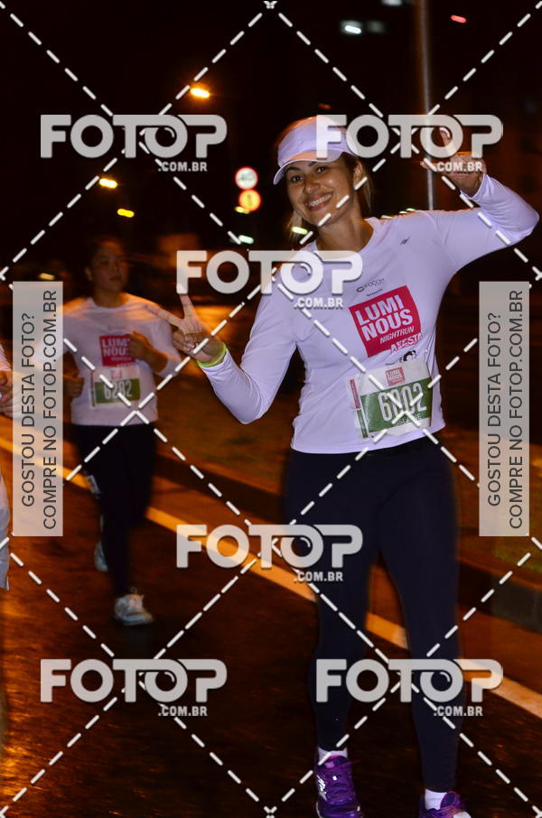 Buy your photos of the eventLuminous Run on Fotop