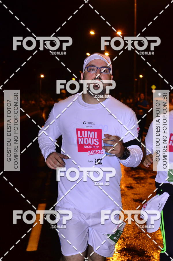 Buy your photos of the eventLuminous Run on Fotop
