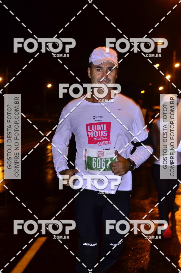Buy your photos of the eventLuminous Run on Fotop