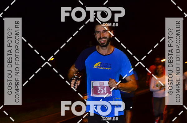 Buy your photos of the eventLuminous Run on Fotop