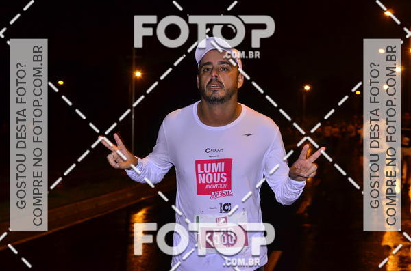 Buy your photos of the eventLuminous Run on Fotop