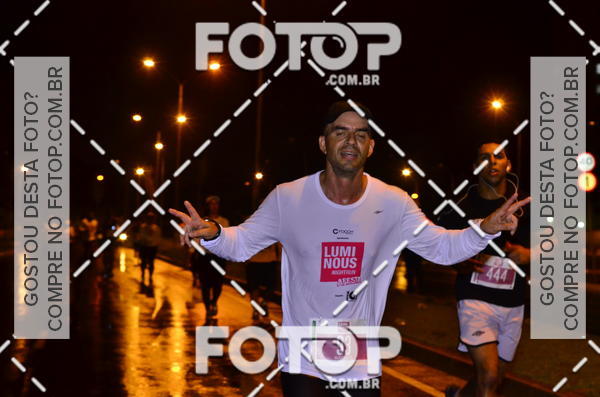 Buy your photos of the eventLuminous Run on Fotop