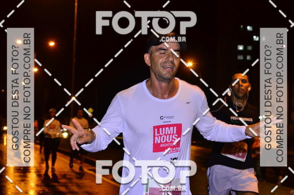 Buy your photos of the eventLuminous Run on Fotop