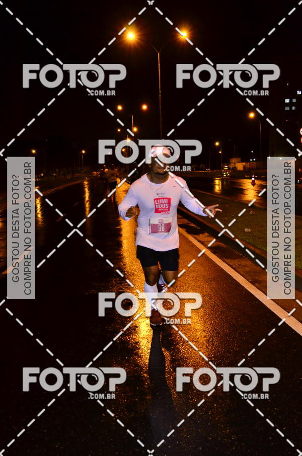 Buy your photos of the eventLuminous Run on Fotop