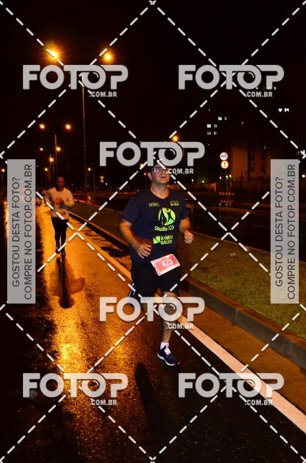 Buy your photos of the eventLuminous Run on Fotop