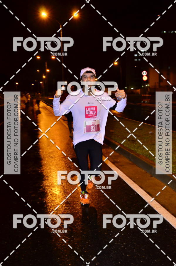 Buy your photos of the eventLuminous Run on Fotop