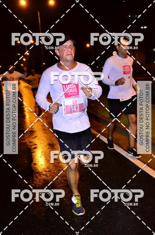 Buy your photos of the eventLuminous Run on Fotop