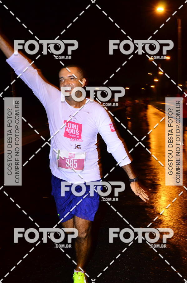Buy your photos of the eventLuminous Run on Fotop