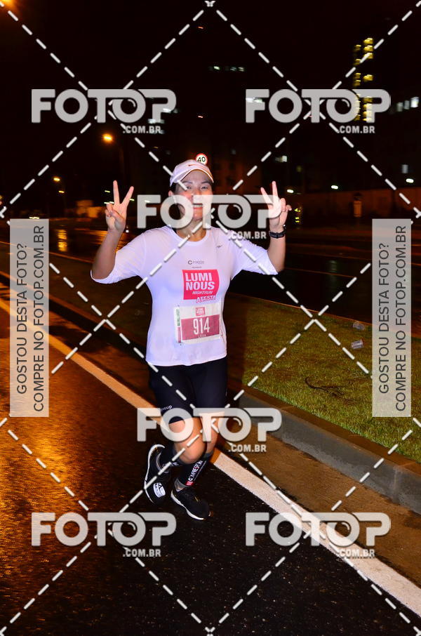 Buy your photos of the eventLuminous Run on Fotop