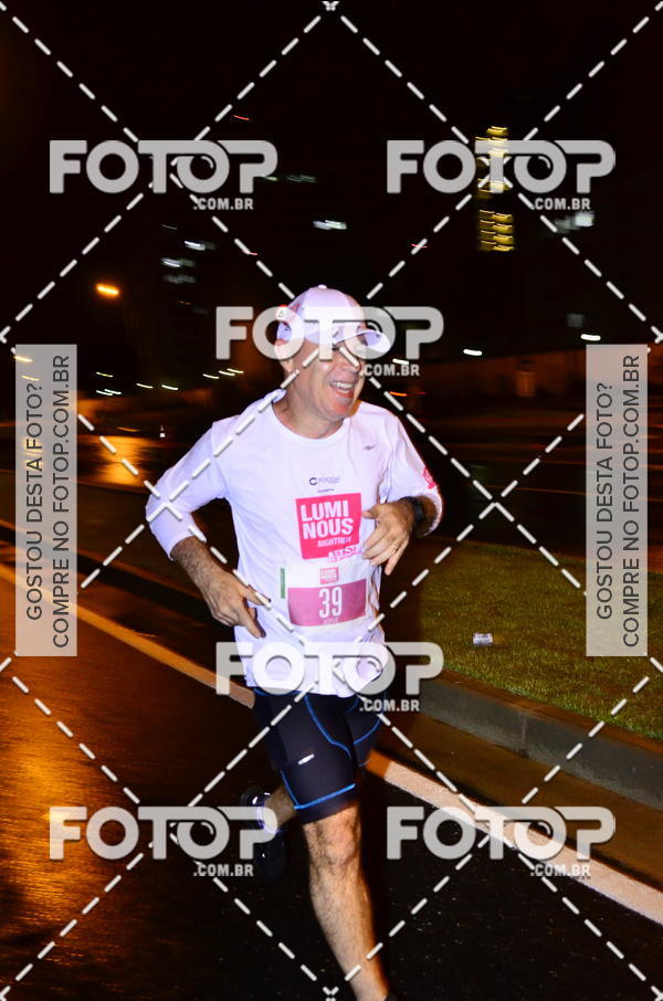 Buy your photos of the eventLuminous Run on Fotop