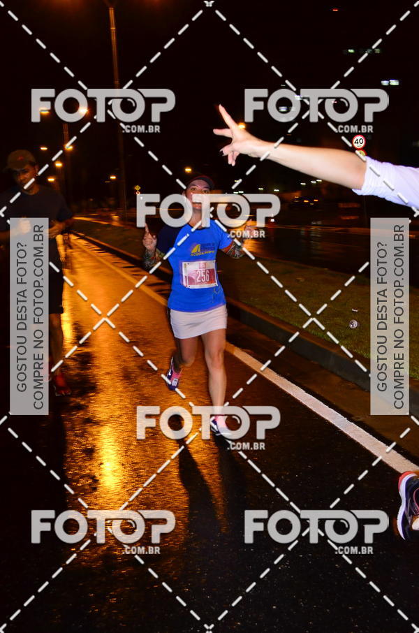 Buy your photos of the eventLuminous Run on Fotop