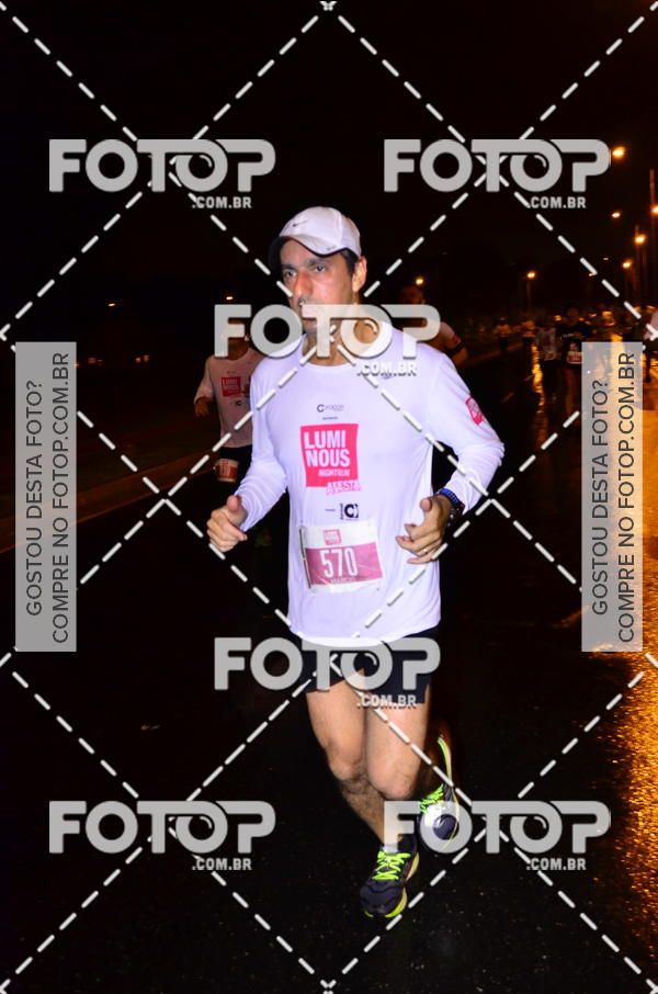 Buy your photos of the eventLuminous Run on Fotop