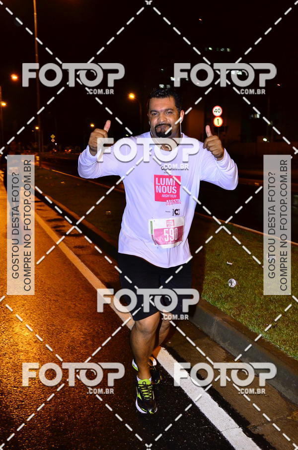 Buy your photos of the eventLuminous Run on Fotop