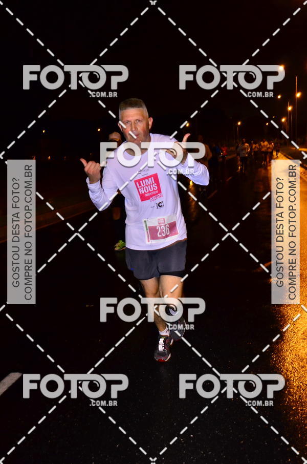 Buy your photos of the eventLuminous Run on Fotop
