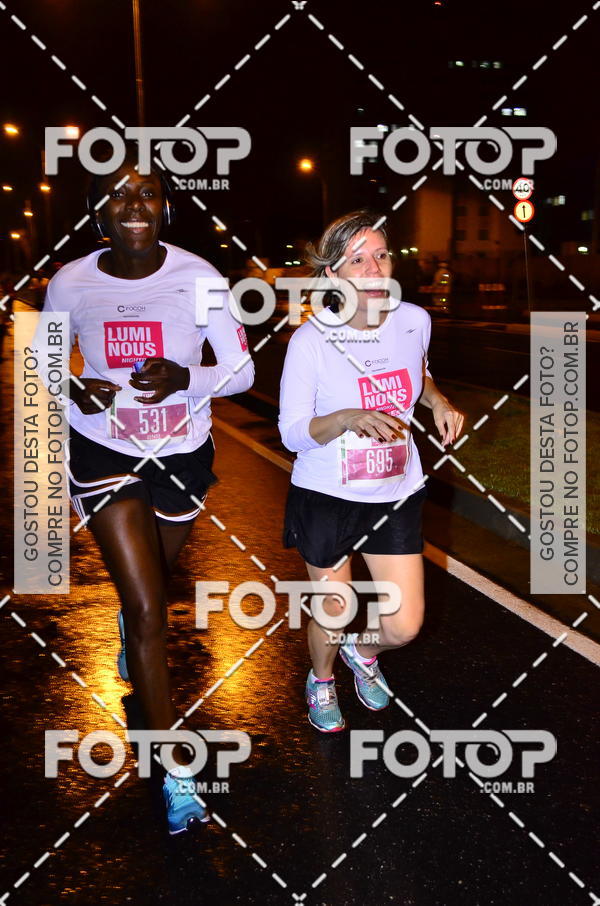 Buy your photos of the eventLuminous Run on Fotop
