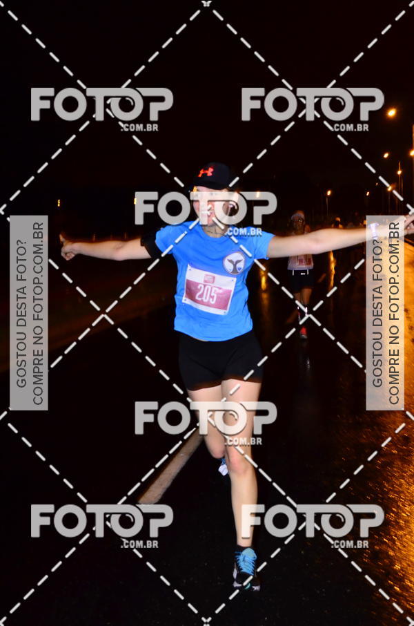 Buy your photos of the eventLuminous Run on Fotop