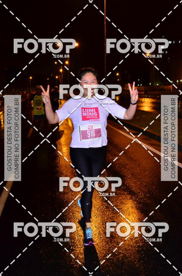 Buy your photos of the eventLuminous Run on Fotop