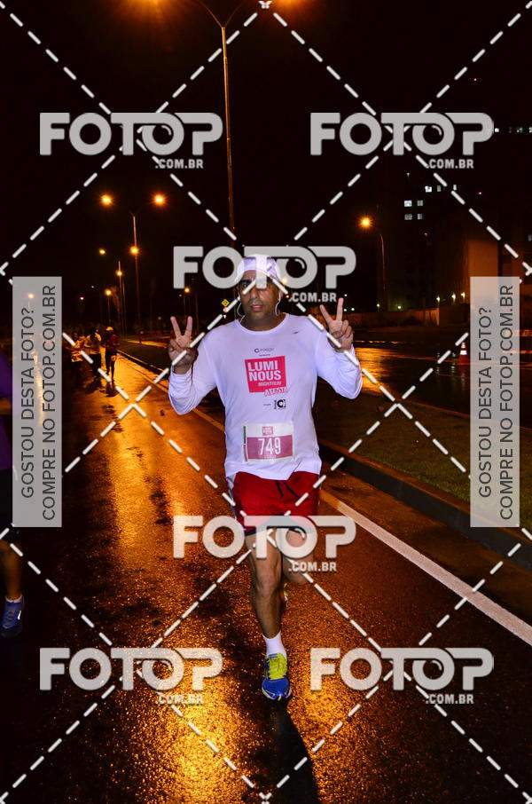 Buy your photos of the eventLuminous Run on Fotop