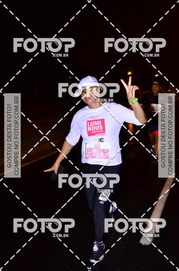 Buy your photos of the eventLuminous Run on Fotop