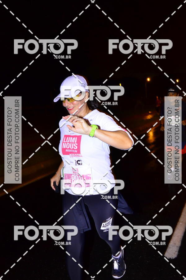 Buy your photos of the eventLuminous Run on Fotop