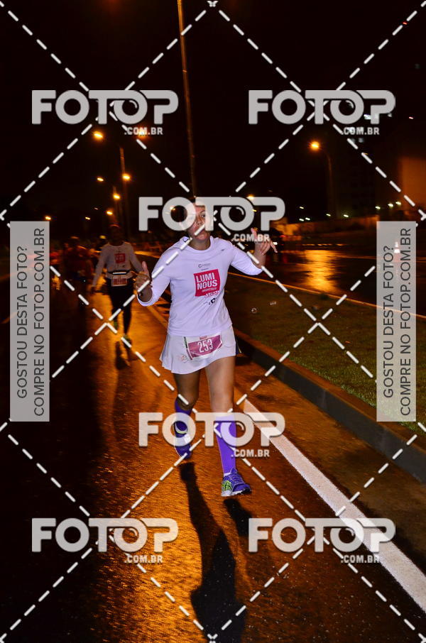 Buy your photos of the eventLuminous Run on Fotop