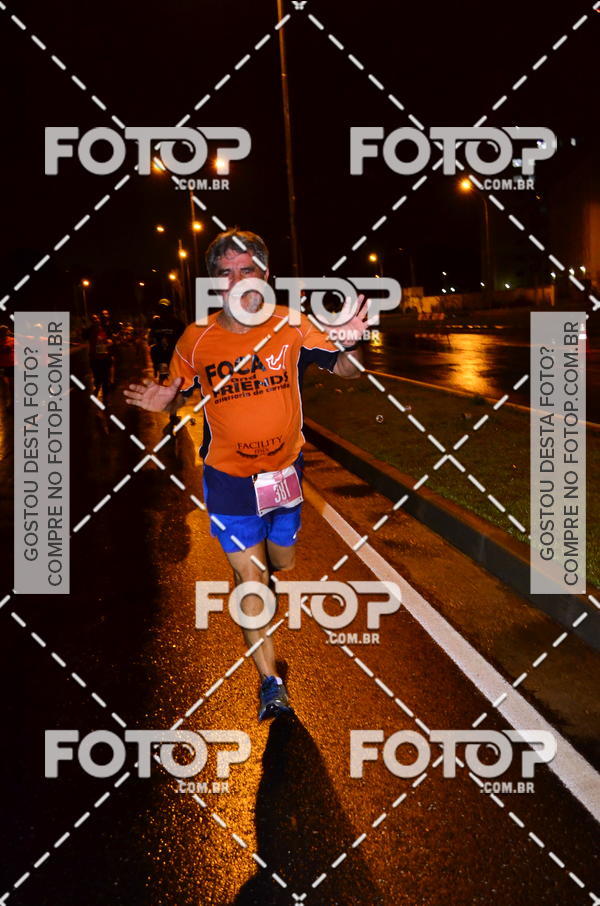 Buy your photos of the eventLuminous Run on Fotop