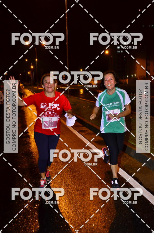 Buy your photos of the eventLuminous Run on Fotop