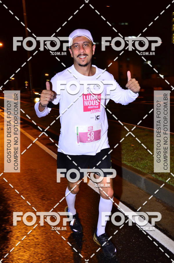 Buy your photos of the eventLuminous Run on Fotop