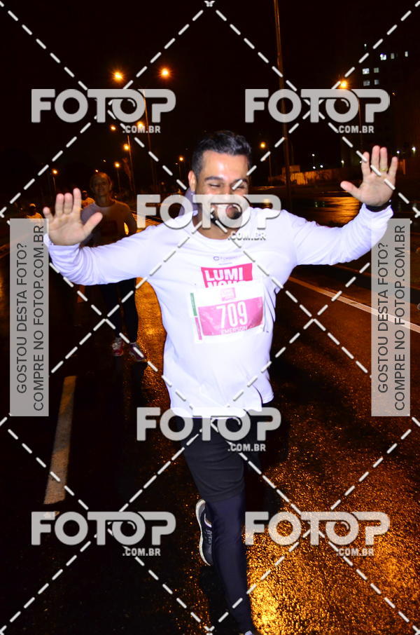 Buy your photos of the eventLuminous Run on Fotop