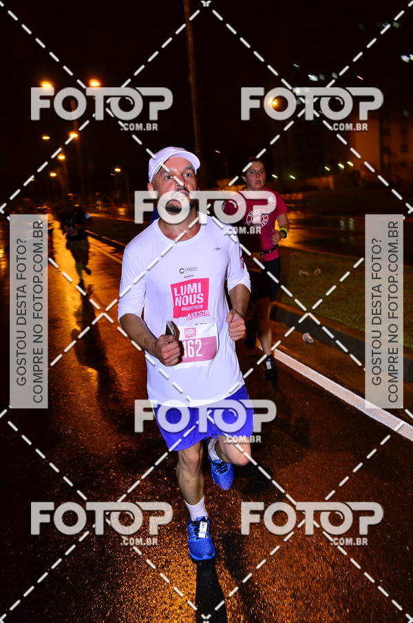 Buy your photos of the eventLuminous Run on Fotop