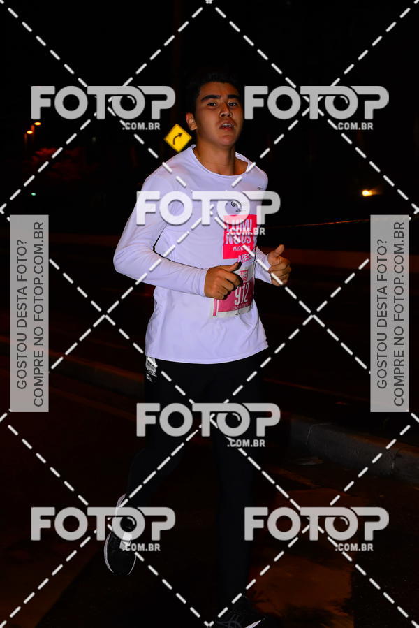 Buy your photos of the eventLuminous Run on Fotop