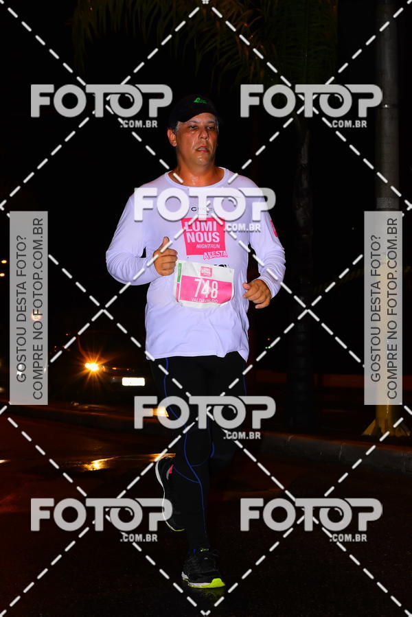 Buy your photos of the eventLuminous Run on Fotop