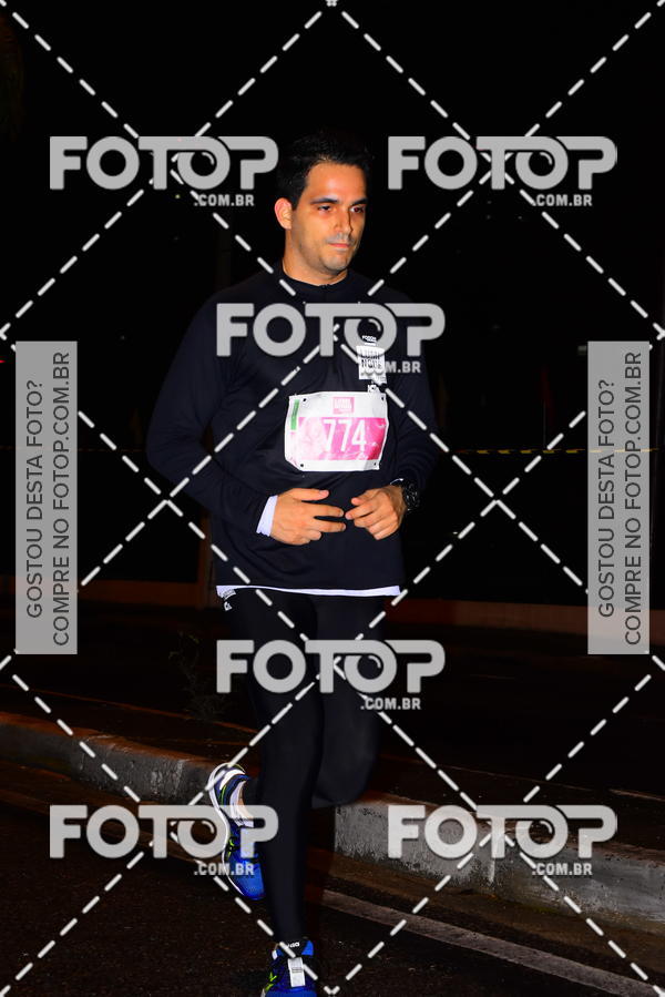 Buy your photos of the eventLuminous Run on Fotop