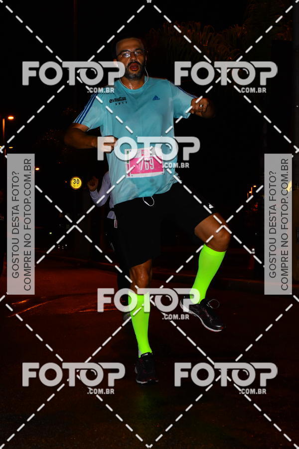 Buy your photos of the eventLuminous Run on Fotop