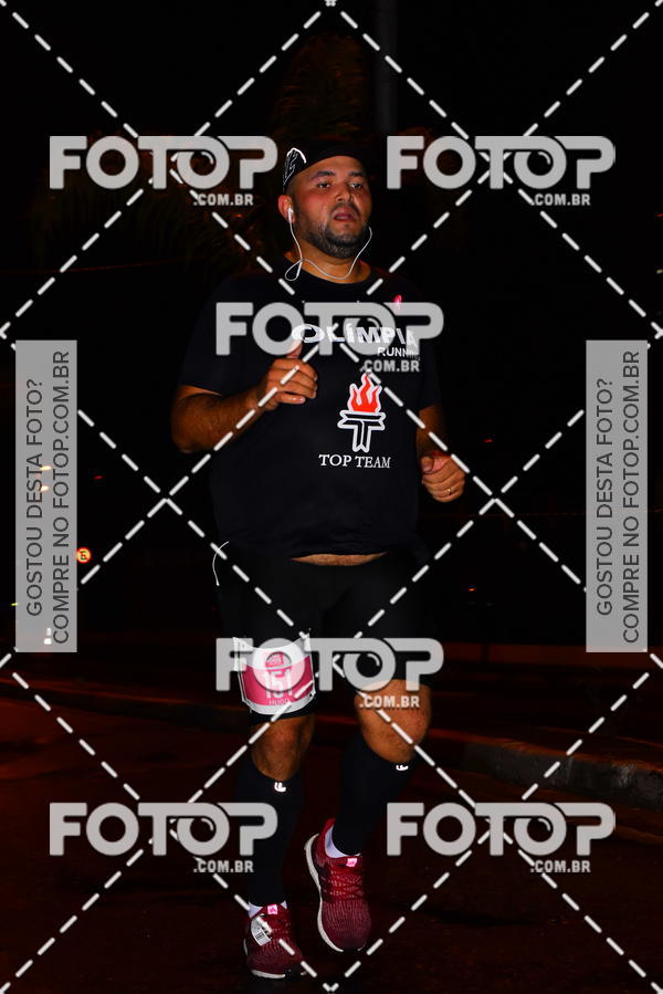 Buy your photos of the eventLuminous Run on Fotop