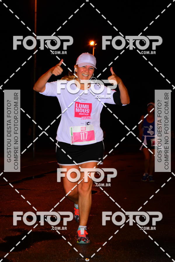 Buy your photos of the eventLuminous Run on Fotop