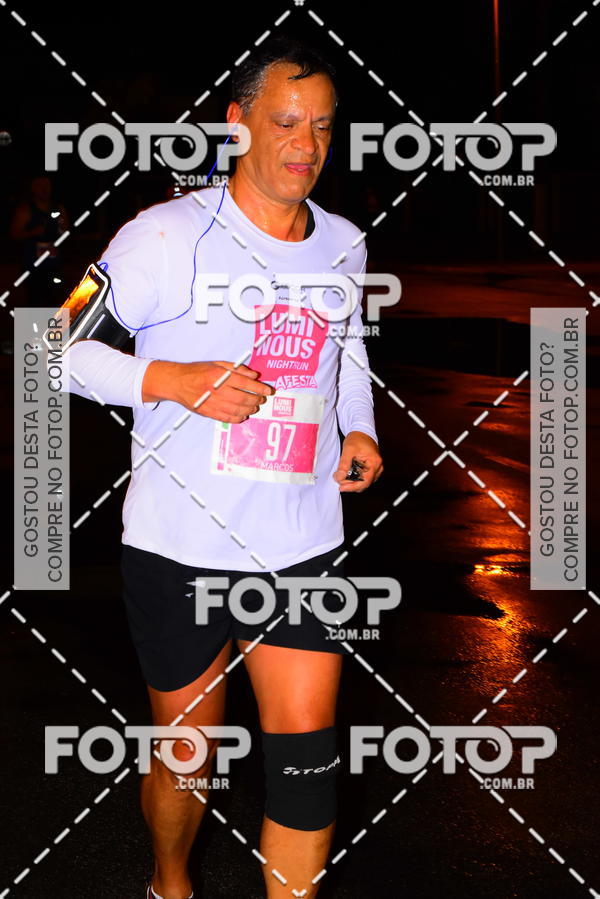Buy your photos of the eventLuminous Run on Fotop