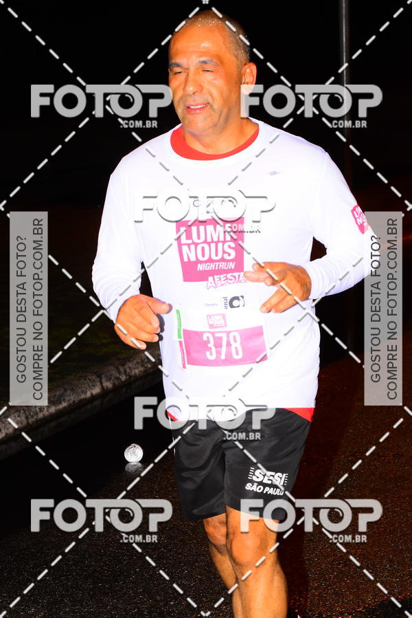 Buy your photos of the eventLuminous Run on Fotop
