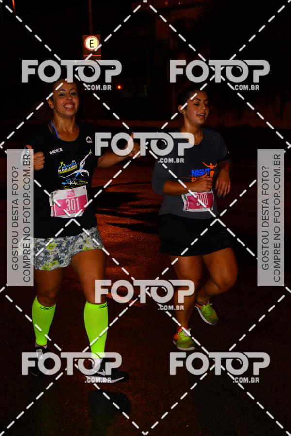 Buy your photos of the eventLuminous Run on Fotop
