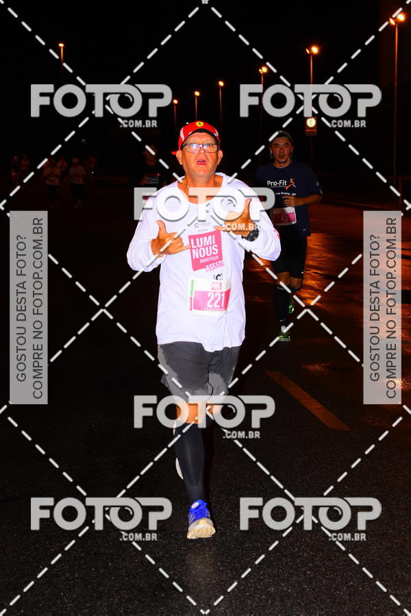Buy your photos of the eventLuminous Run on Fotop