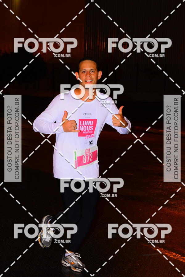 Buy your photos of the eventLuminous Run on Fotop