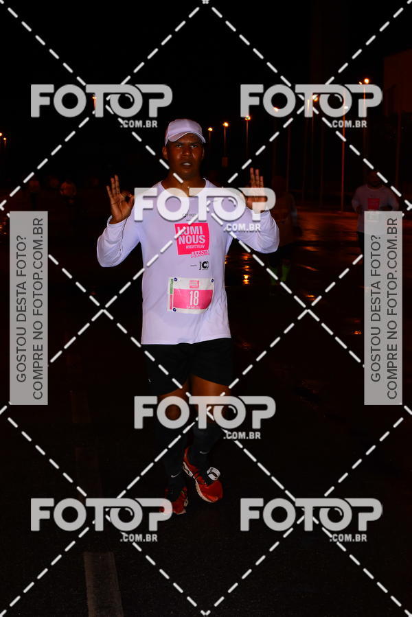 Buy your photos of the eventLuminous Run on Fotop