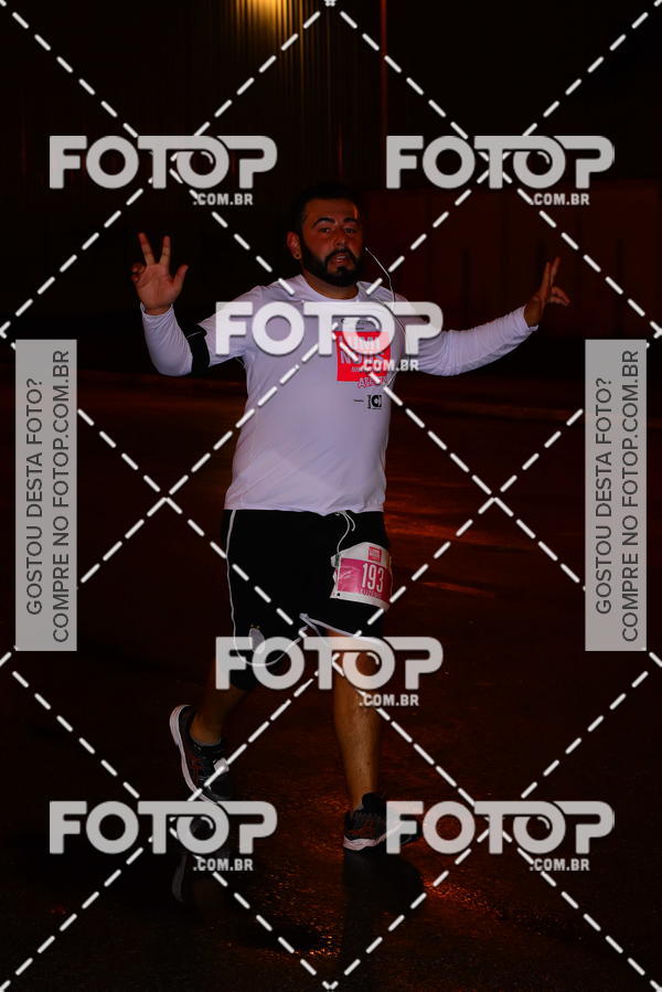 Buy your photos of the eventLuminous Run on Fotop