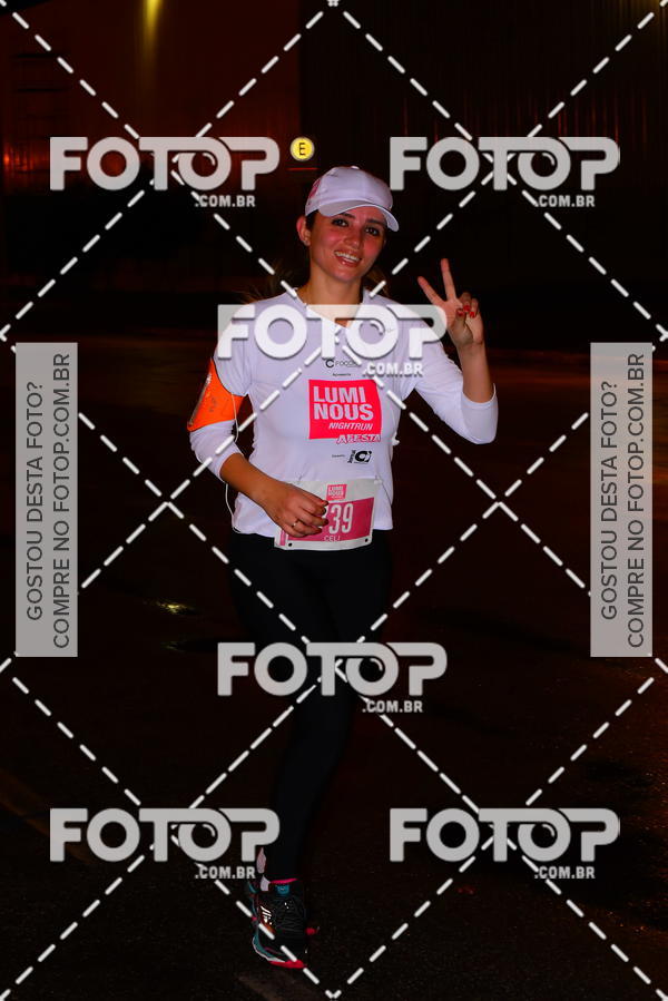 Buy your photos of the eventLuminous Run on Fotop