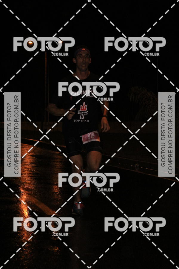 Buy your photos of the eventLuminous Run on Fotop