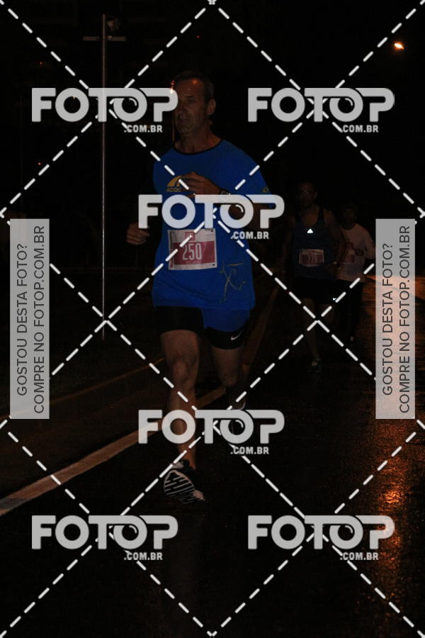 Buy your photos of the eventLuminous Run on Fotop