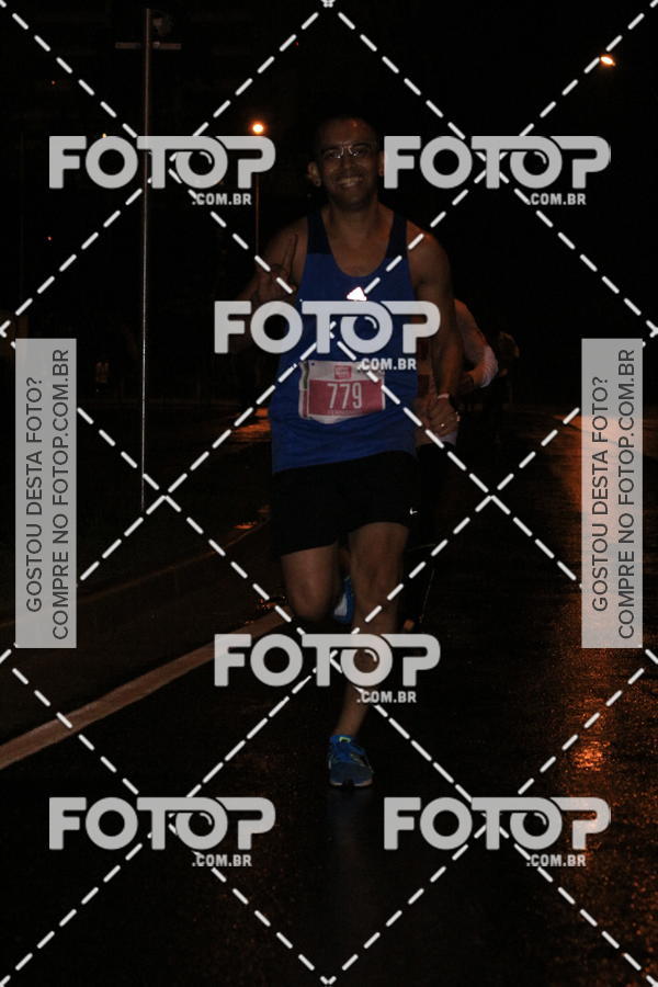 Buy your photos of the eventLuminous Run on Fotop