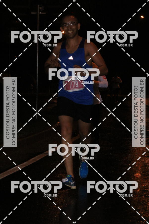 Buy your photos of the eventLuminous Run on Fotop