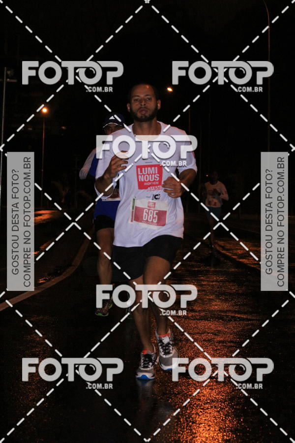 Buy your photos of the eventLuminous Run on Fotop